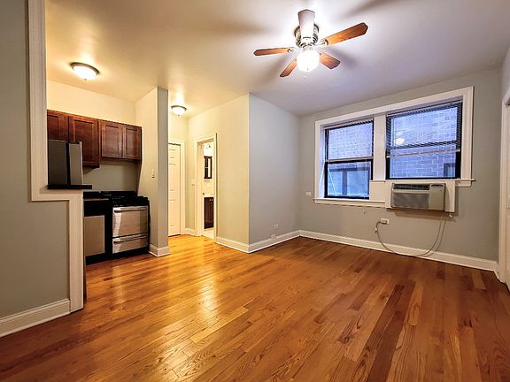 2nd image of 837 W Wolfram St #837103