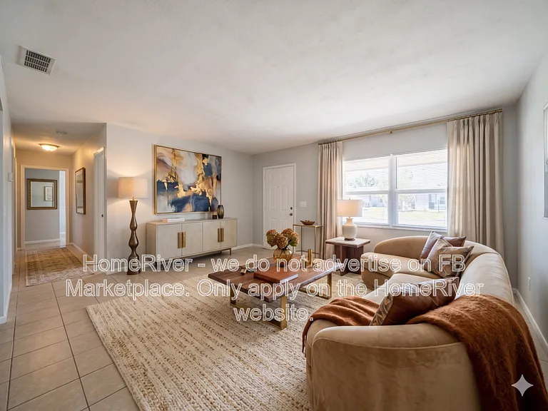 121 Longfellow Rd — Photo 2
