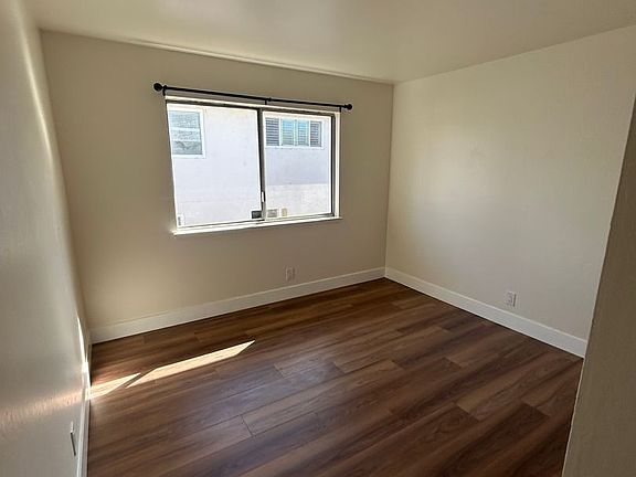 3rd image of 3633 Park Dr APT 2