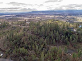 930 Leafwood Dr, Eagle Pt, OR