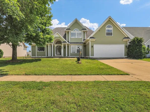 905 Pheasant Run Rd, Tuscola, IL 61953