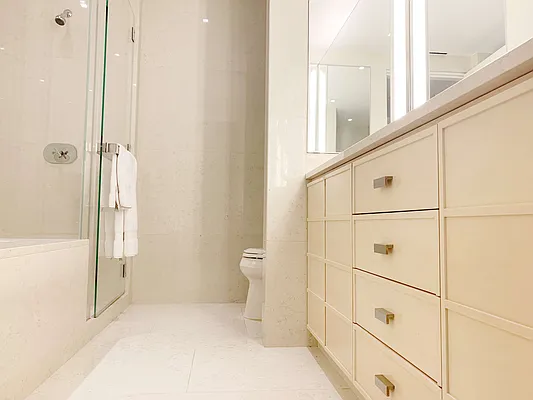 Rented by Compass | media 48