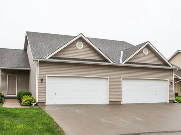 9404 & 9406 N Gower Ave, Kansas City, MO 64151