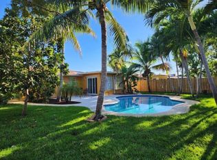 765 E Dayton Cir, Fort Lauderdale, FL 33312