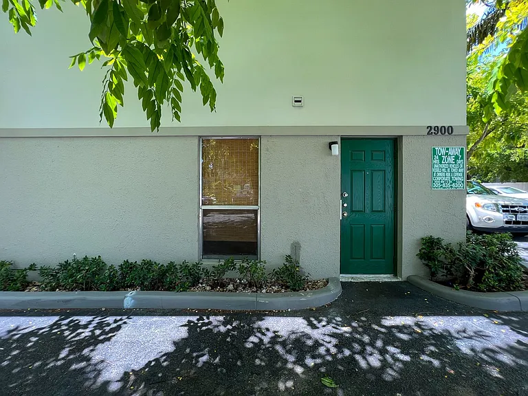 2900 Bird Ave — Photo 44
