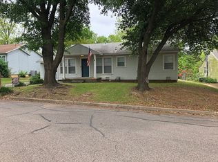 1124 N 10th Ave, Durant, OK 74701