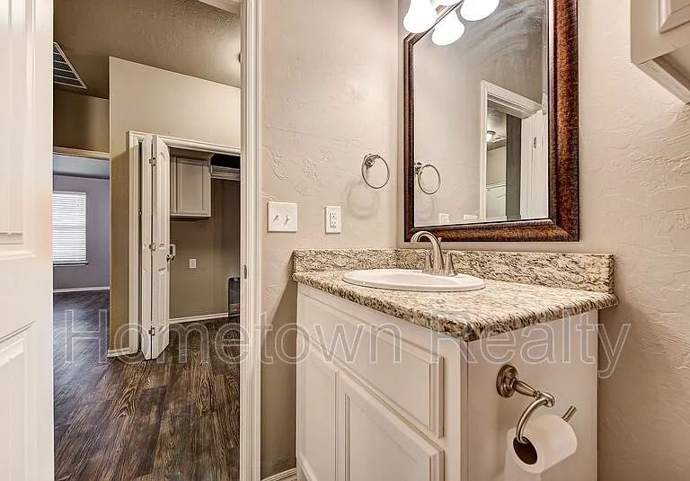 11206 NW 114th St — Photo 32