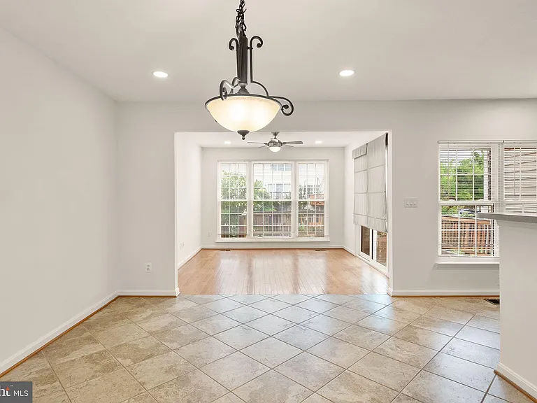 42685 Rolling Rock Sq — Photo 6