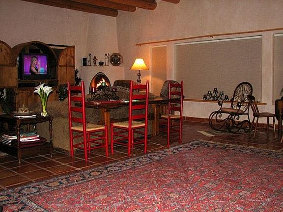Large and spacious living room / great room with east / west