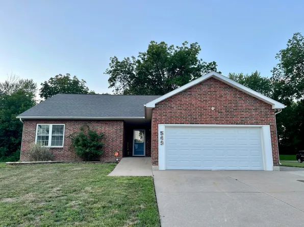 569 Miranda Dr, Marshall, MO 65340