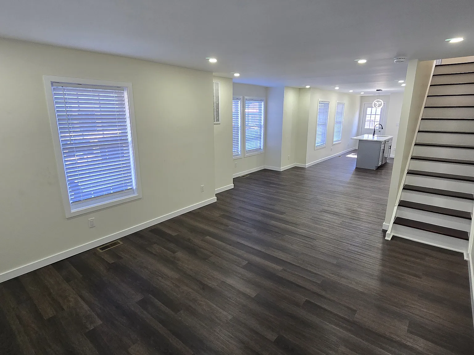 33-35 Highland Ave — Photo 4