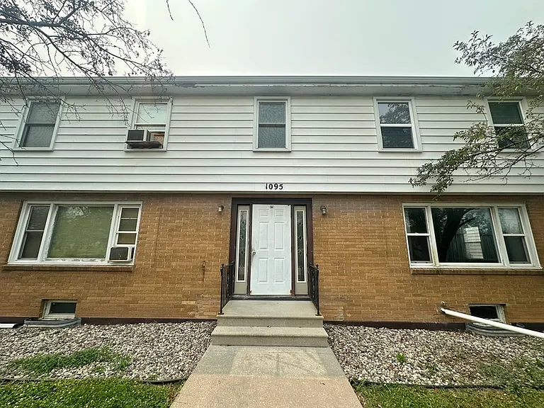 1095 Gillingham Rd #D — Photo 1