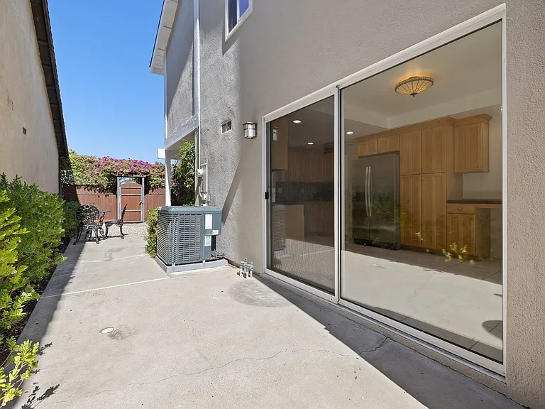 5658 Slicers Cir — Photo 32