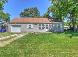 1566 W Division St, Decatur, IL 62526