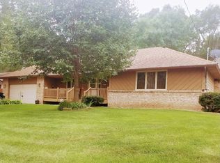 916 Bradford Ave, Champlin, MN 55316