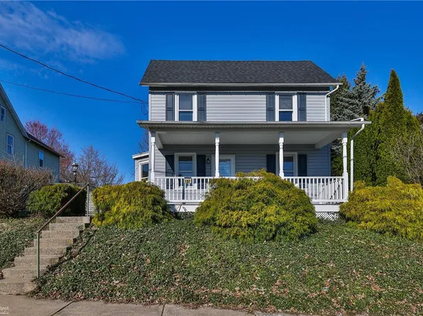 137 N Whitfield St, Nazareth, PA 18064