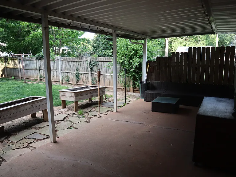 721 E Loren St — Photo 13