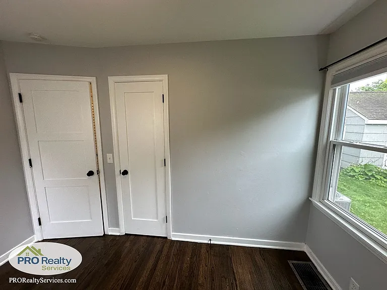 3238 Rhode Island Ave S — Photo 9