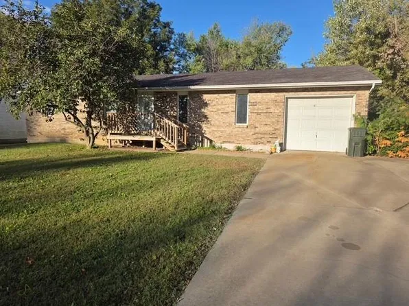 1705 N Washington St, Nevada, MO 64772