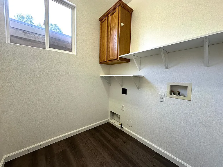 3545 Laguna Ct — Photo 25