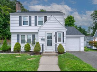 96 Rosemont St, Hartford, CT 06120