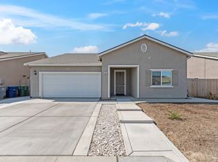 13621 Larkspur Way, Armona, CA 93202