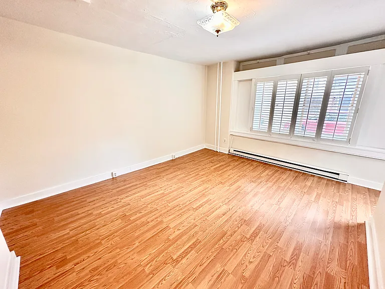 3652 Midvale Ave #1 — Photo 14