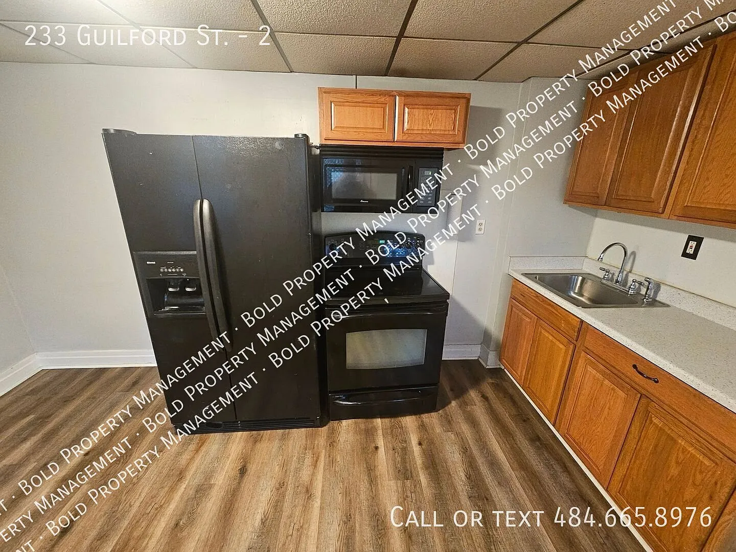 1 Bedroom 1 Bath Apartment — Photo 3