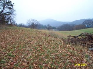 3264 King St NE, Roanoke, VA 24012
