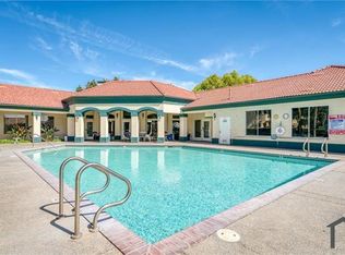 1542 E Alluvial Ave #UPSTAIRS, Fresno, CA 93720
