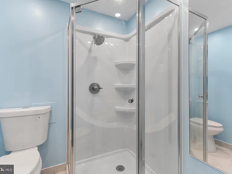 11611 Vantage Hill Rd #11B — Photo 24