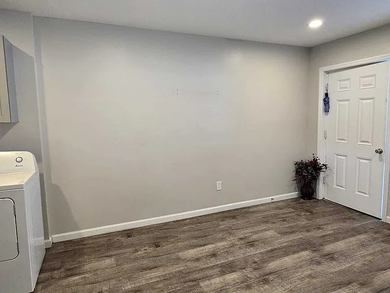 205 Stone St NW — Photo 5