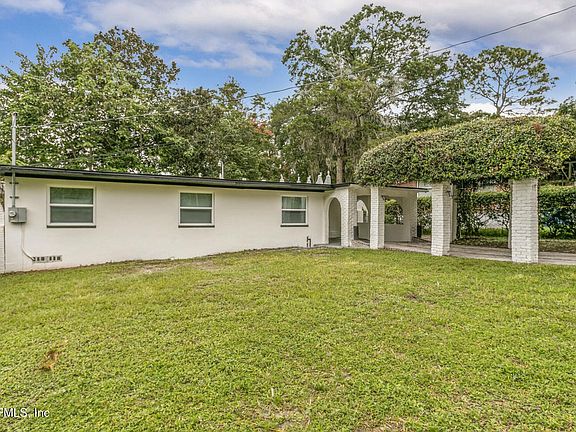 4th image of 7923 HARE Avenue