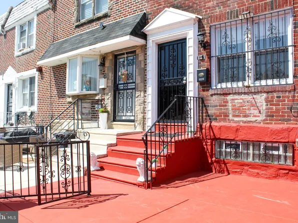 4576 Penhurst St, Philadelphia, PA 19124