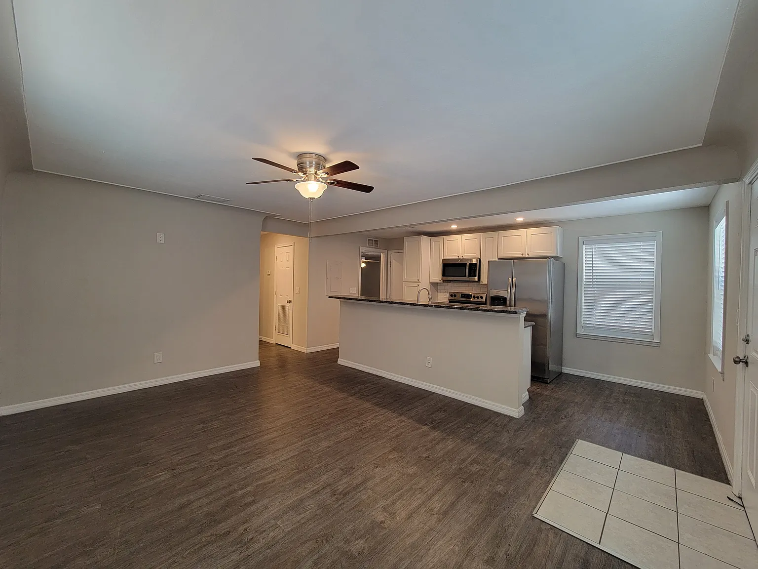 2 bed, 900 sqft, $2,095 — Photo 4