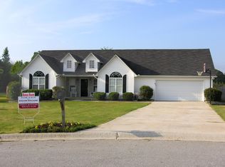 3051 Black Fox Dr, Loganville, GA 30052