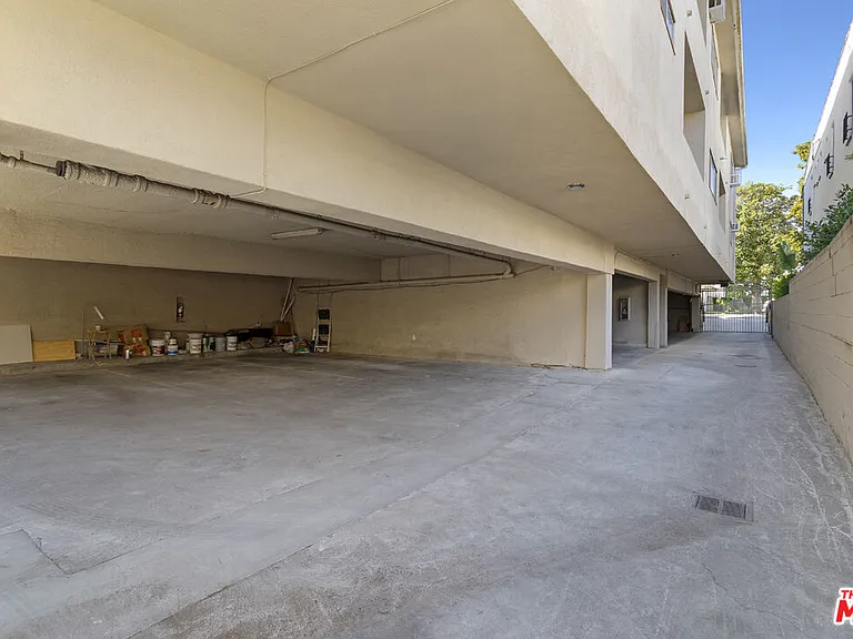 1028 S Bedford St #7 — Photo 30
