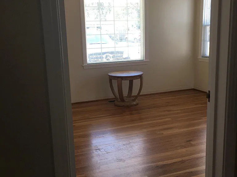 855 Poplar St — Photo 15