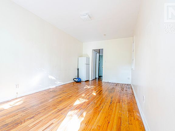3rd image of 151 Allen St #6EE
