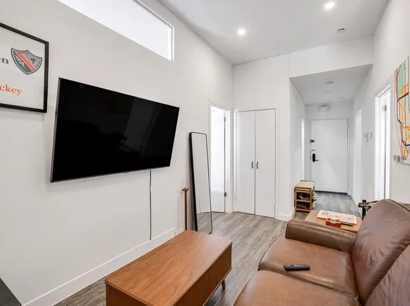 257 Water St APT 4B, New York, NY 10038