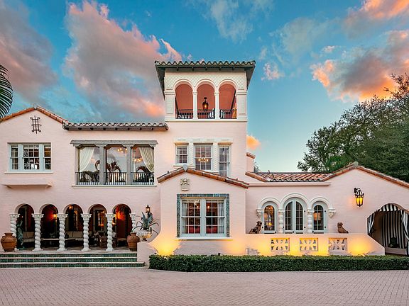 3rd image of 1620 E Las Olas Boulevard