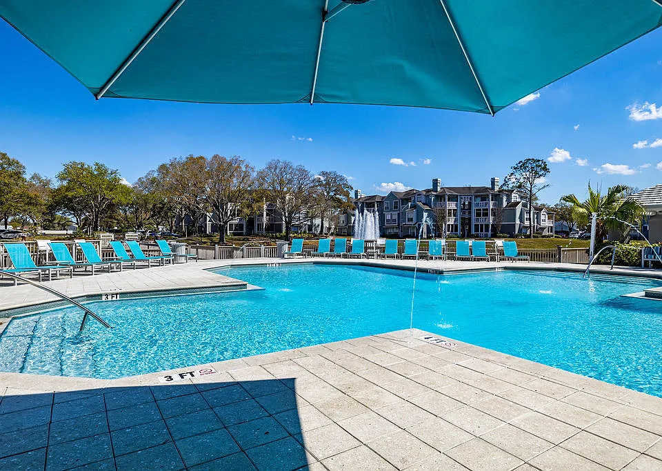 Lofton Place Apartments