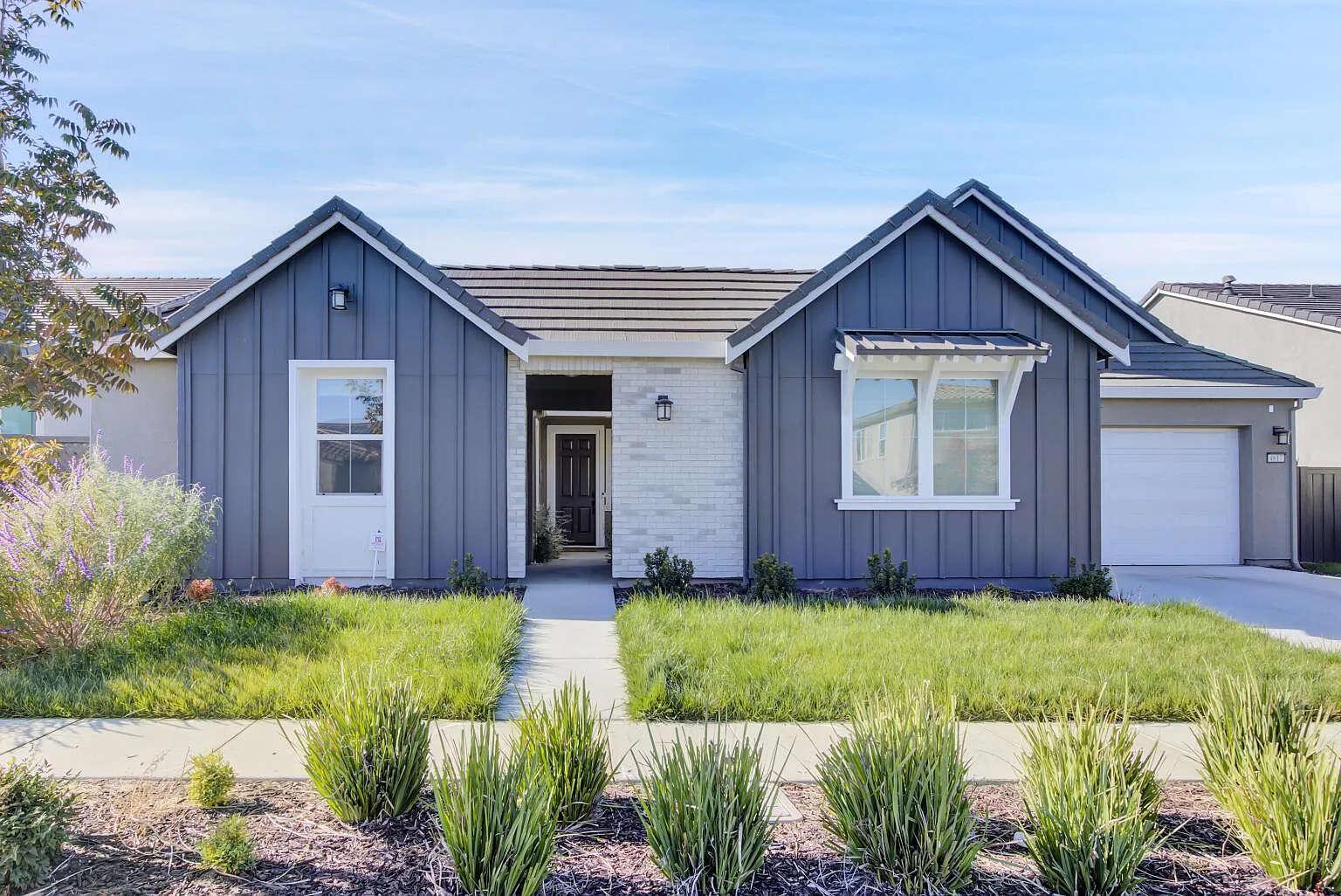 4617 Ian Ln photo 1