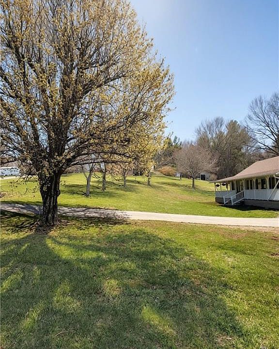 1st image of 1759 Grandview Dr