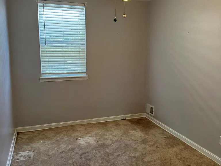 2906 Breezy Ter — Photo 68