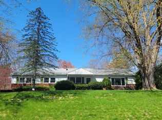 34 Valencia Ln, Clifton Park, NY 12065