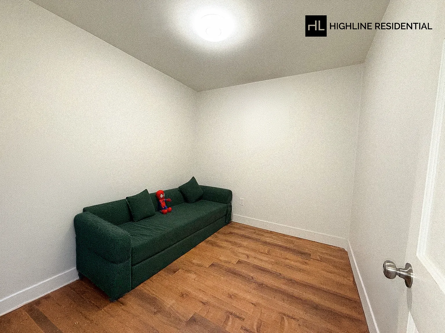 8910 5th Avenue — Photo 3
