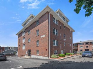 10 Middle Street Ct APT 6, Waltham, MA 02451