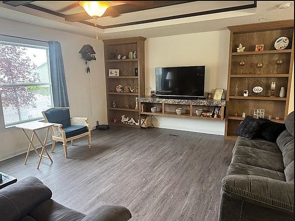 3rd image of 4298 Morningstar Dr