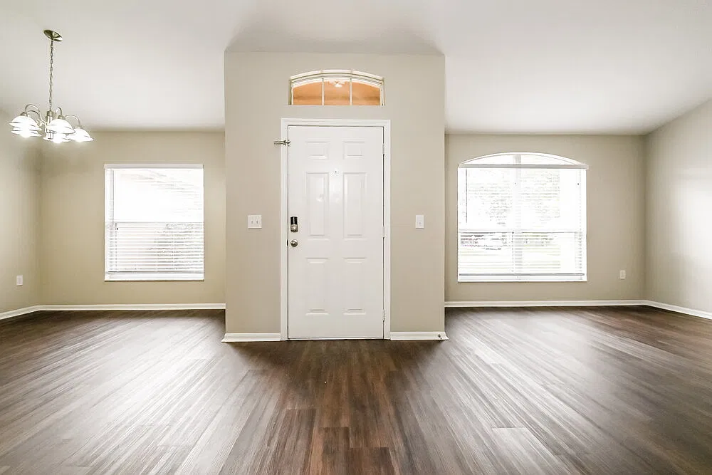 4 bed, 2.0 bath, 1775 sqft, $2,445 — Photo 3